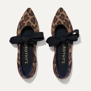 Rothys The Mary Jane in Wildcat